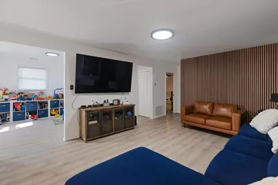 7506 S Ferdinand Avenue, Bridgeview, IL 60455 - Photo 23