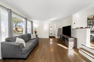 10429 S Keeler Ave, Oak Lawn, IL 60453 - Photo 3