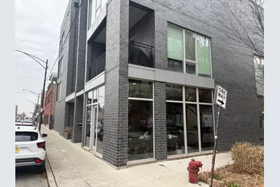 1722 W Grand Avenue, Chicago, IL 60622 - Photo 1