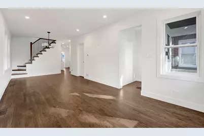 5844 W Leland Avenue, Chicago, IL 60630 - Photo 11