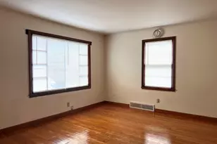 1425 Frederick St, Joliet, IL 60435 - Photo 3