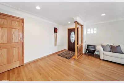 5000 N Oconto Avenue, Harwood Heights, IL 60706 - Photo 3