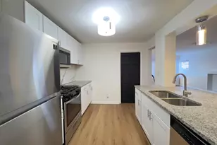 7421 W 64th St, Summit, IL 60501 - Photo 11