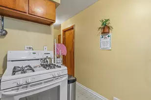 624 S 17th Ave, Maywood, IL 60153 - Photo 9