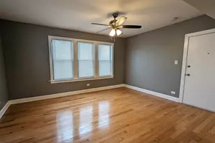 11005 S Perry Ave, Chicago, IL 60628 - Photo 9