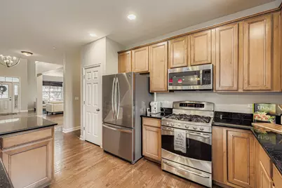 2224 Amelia Lane, Hoffman Estates, IL 60192 - Photo 11