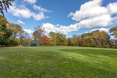 609 Carriage Hill Drive, Glenview, IL 60025 - Photo 17