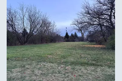 85 Bender Road, Des Plaines, IL 60016 - Photo 1