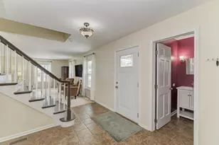 1010 W Haven Dr, Arlington Heights, IL 60005 - Photo 5