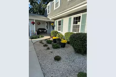 1010 W Haven Drive, Arlington Heights, IL 60005 - Photo 3