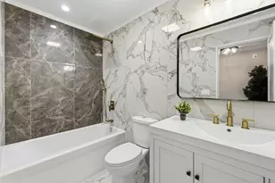 8332 S 77th Ct, Bridgeview, IL 60455 - Photo 17