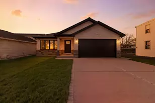 8332 S 77th Ct, Bridgeview, IL 60455 - Photo 23