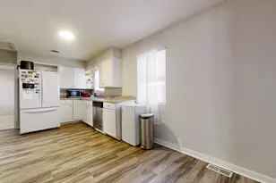 1009 N Prospect Ave, Champaign, IL 61820 - Photo 7