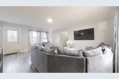 1009 N Prospect Avenue, Champaign, IL 61820 - Photo 5