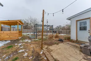 205 E Park St, Danvers, IL 61732 - Photo 25