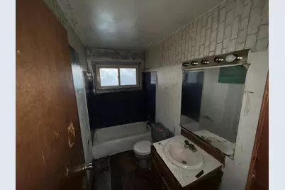 16243 Sussex Avenue, Markham, IL 60428 - Photo 7