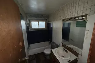 16243 Sussex Ave, Markham, IL 60428 - Photo 7