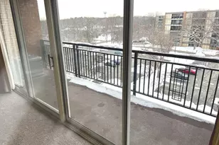 6010 Oakwood Dr, Lisle, IL 60532 - Photo 7