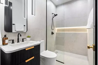 2127 W Dickens Avenue, Chicago, IL 60647 - Photo 49