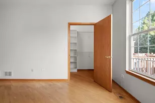 16139 Seneca Lake Cir, Crest Hill, IL 60403 - Photo 13