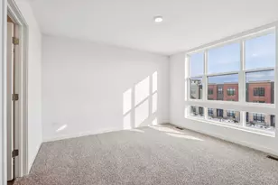 302 Summit Cir, Lombard, IL 60148 - Photo 15