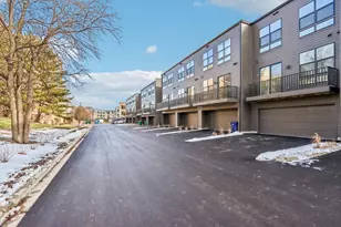 302 Summit Cir, Lombard, IL 60148 - Photo 29