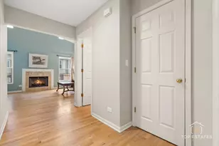 1631 Pauline Cir, Mundelein, IL 60060 - Photo 5