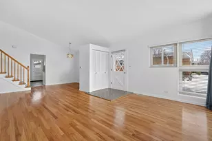 8516 W Normal Ave, Niles, IL 60714 - Photo 7