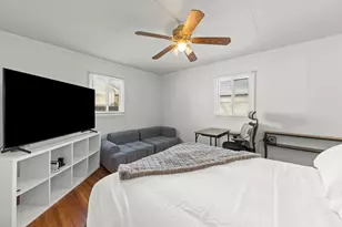 115 N Western Ave, Aurora, IL 60506 - Photo 13