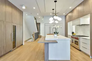 1416 W Warner Ave, Chicago, IL 60613 - Photo 7