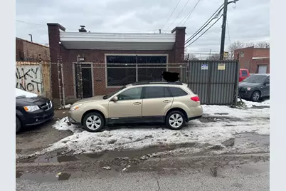 3327 W Columbus Avenue, Chicago, IL 60652 - Photo 1