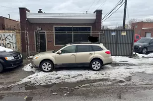 3327 W Columbus Ave, Chicago, IL 60652 - Photo 1