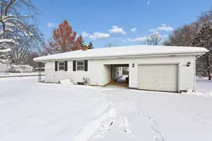 1715 14th St, Winthrop Harbor, IL 60096 - Photo 3