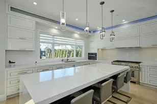 6644 N Knox Ave, Lincolnwood, IL 60712 - Photo 9