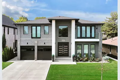 6644 N Knox Avenue, Lincolnwood, IL 60712 - Photo 1