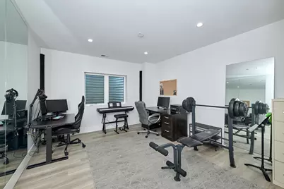 6644 N Knox Avenue, Lincolnwood, IL 60712 - Photo 37