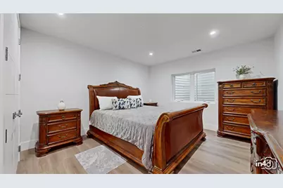 6644 N Knox Avenue, Lincolnwood, IL 60712 - Photo 35