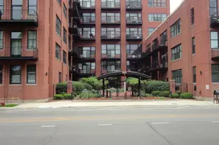 2323 W Pershing Rd, Chicago, IL 60609 - Photo 1