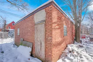 12027 S Eggleston Ave, Chicago, IL 60628 - Photo 13