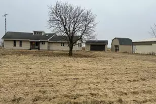 10940 S Dwight Rd, Dwight, IL 60420 - Photo 3