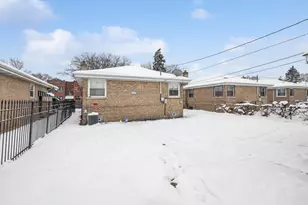 5240 W Gladys Ave, Chicago, IL 60644 - Photo 19