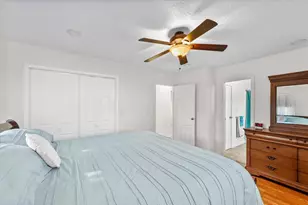 512 Norton Dr, Oak Lawn, IL 61943 - Photo 33