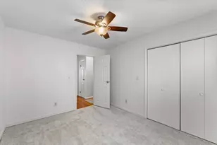 512 Norton Dr, Oak Lawn, IL 61943 - Photo 29