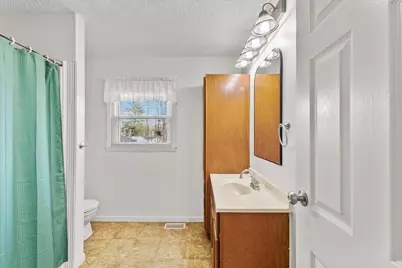 512 Norton Drive, Oak Lawn, IL 61943 - Photo 35