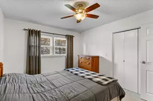 512 Norton Dr, Oak Lawn, IL 61943 - Photo 31