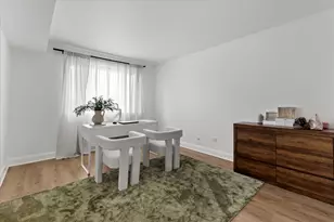 9051 S Roberts Rd, Hickory Hills, IL 60457 - Photo 11