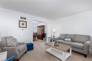 821 Thornberry St, Ottawa, IL 61350 - Photo 3