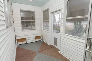 6 Stonebrook Ct, Bloomington, IL 61704 - Photo 15