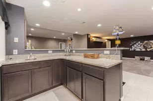 6 Stonebrook Ct, Bloomington, IL 61704 - Photo 37