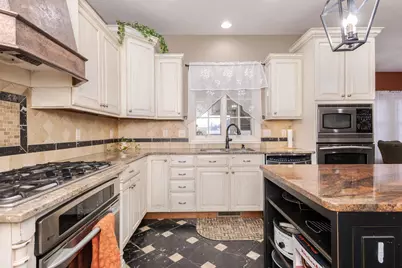 6 Stonebrook Court, Bloomington, IL 61704 - Photo 9